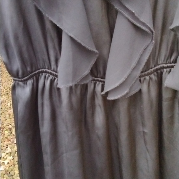 Jen N Rose silky polyester ruffled dress size medium - Picture 7 of 13